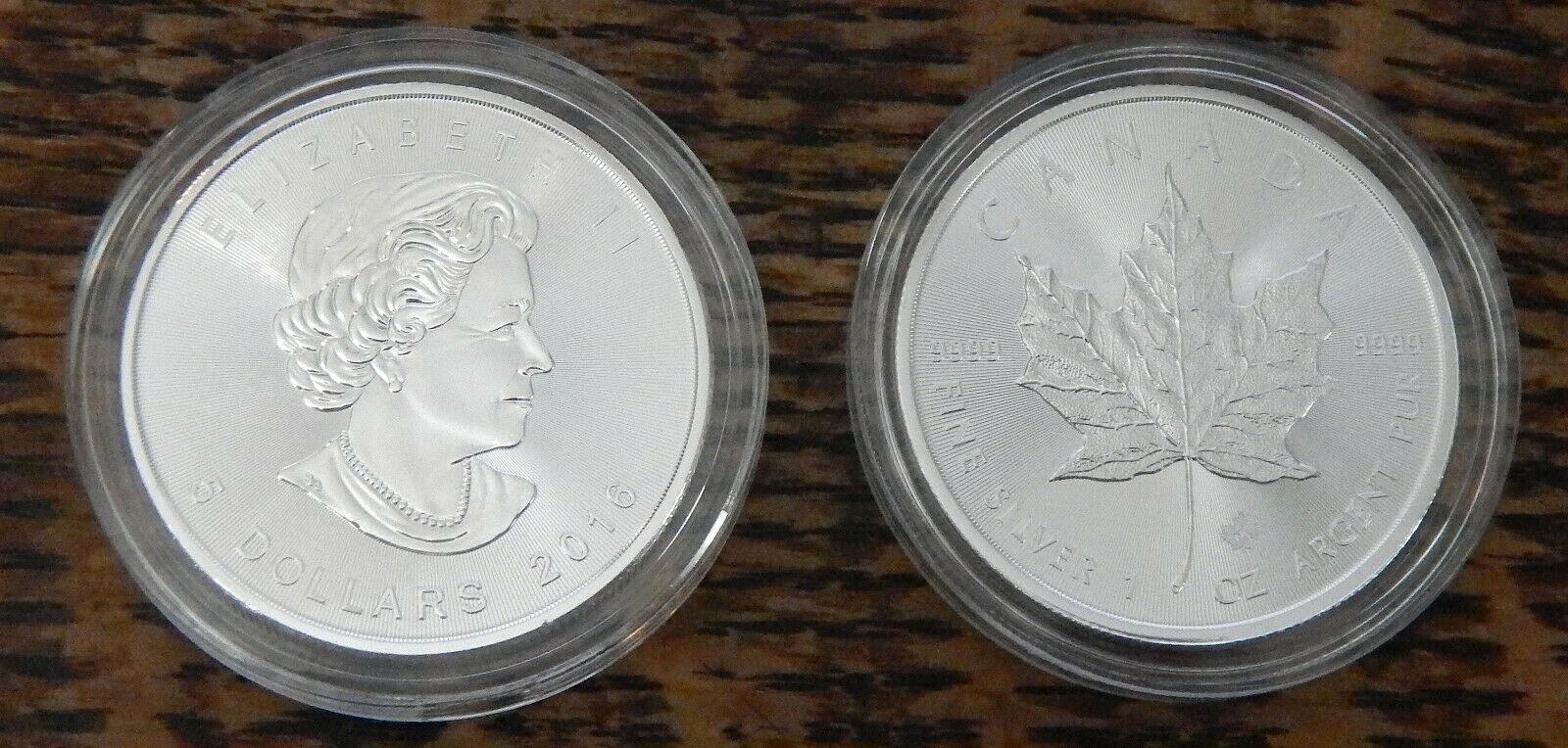 UNCIRCULATED 2016 CANADIAN MAPLE LEAF 1 OUNCE .9999 FINE SILVER COIN