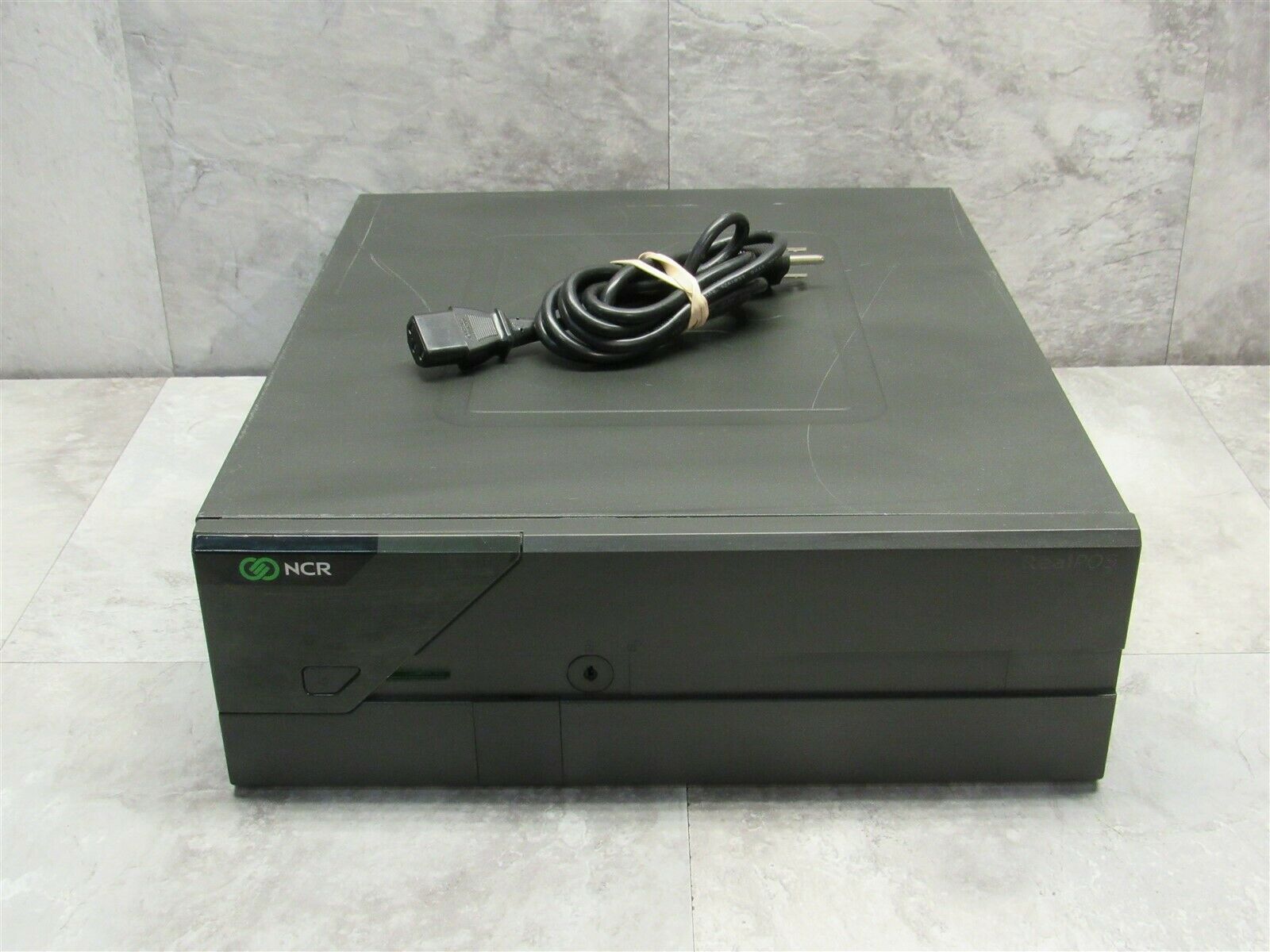 NCR 7606 RealPOS 82XRT - Intel 2.50GHz 4GB POS Register Terminal 7606-1009-8801