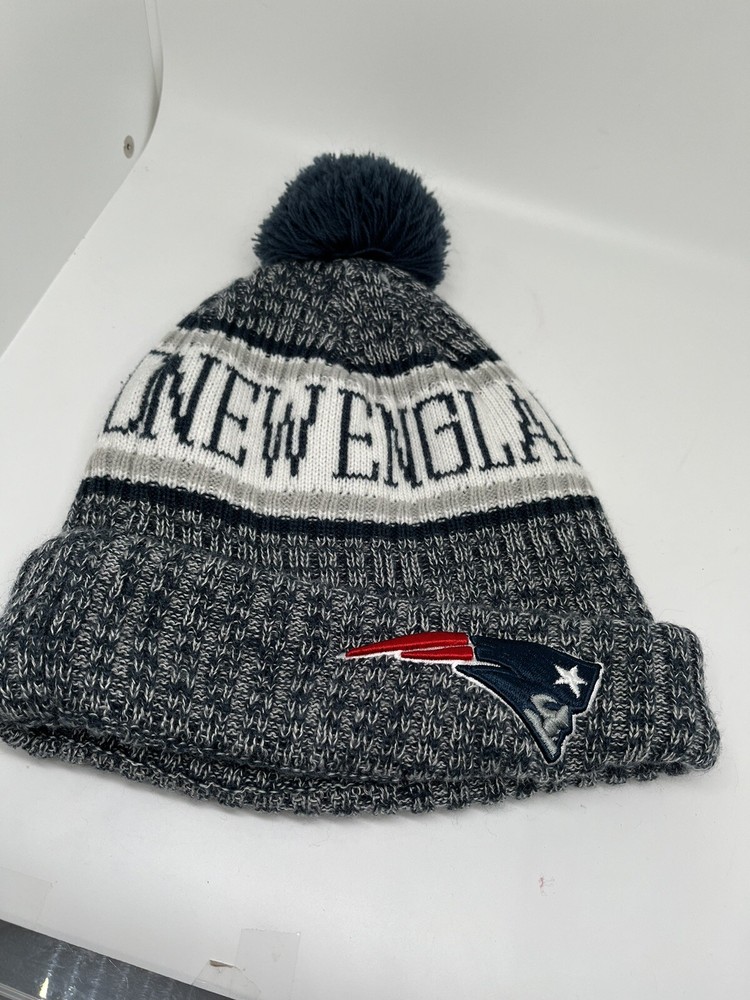 New England Patriots Knit Pom Pom Beanie Hat Toboggan New Era NFL On Field Blue