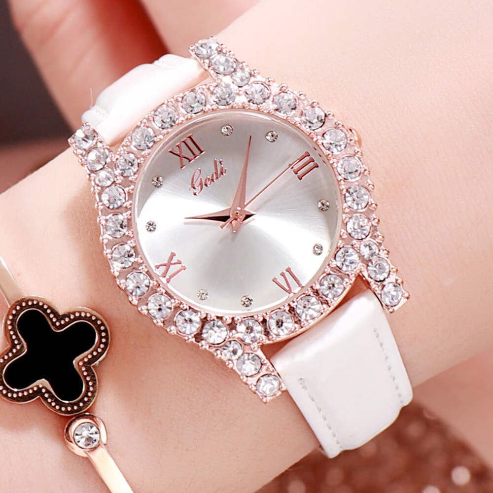 Elegant Diamond Casual Watch for Women with Leather Strap - Waterproof Design