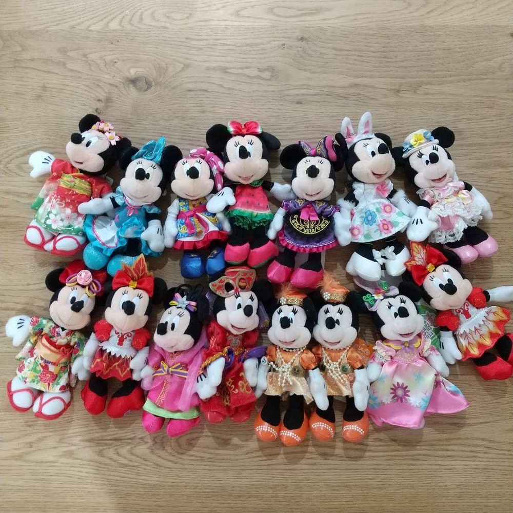 Minnie Mouse 15 plush toy badges #09182f