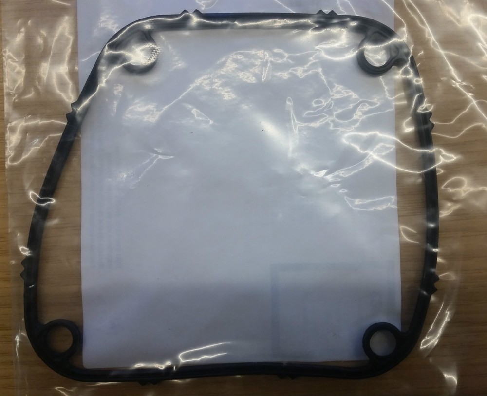 Elring 776483 Valve Cover Gasket for Volvo 4246948 Cylinder Head