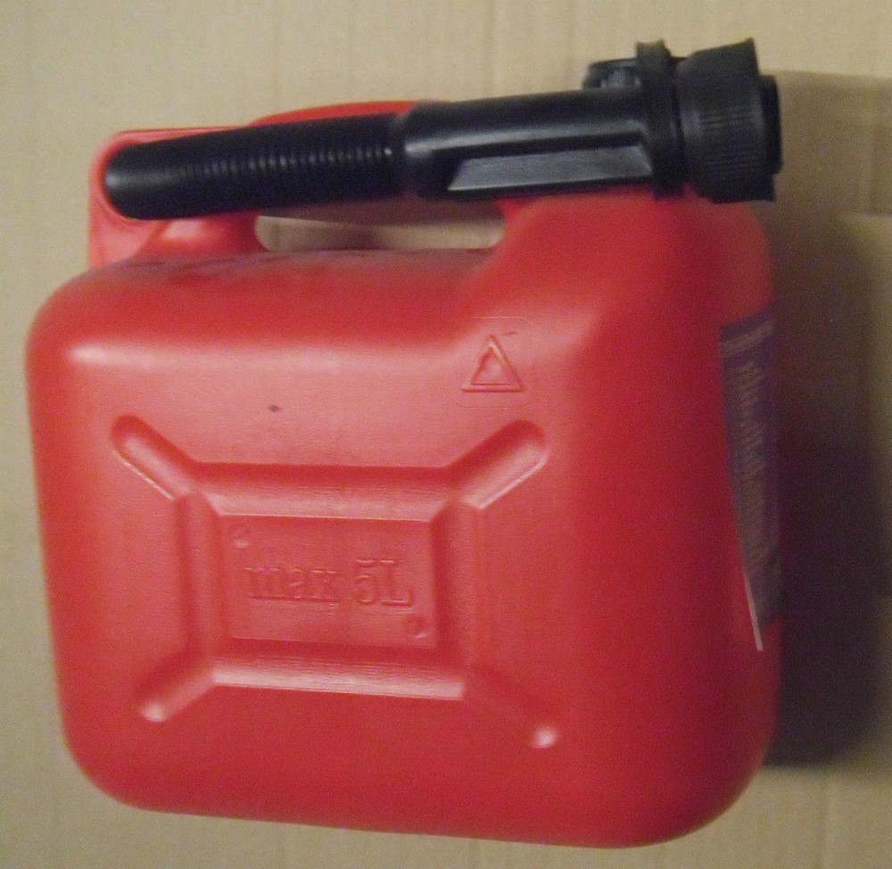 5l Canister Plastic Reserve Fuel Petrol Diesel Container Auxiliary Fuel Tank