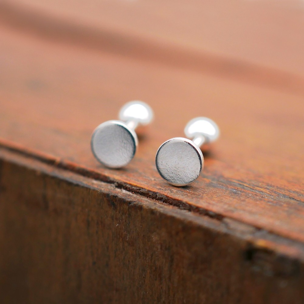 925 Sterling Silver 4.2mm Flat Round Screw Back Stud Earrings A4322