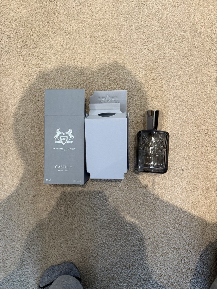 PARFUMS de MARLY PARIS (CASTLEY BAU DE PARFUM)
