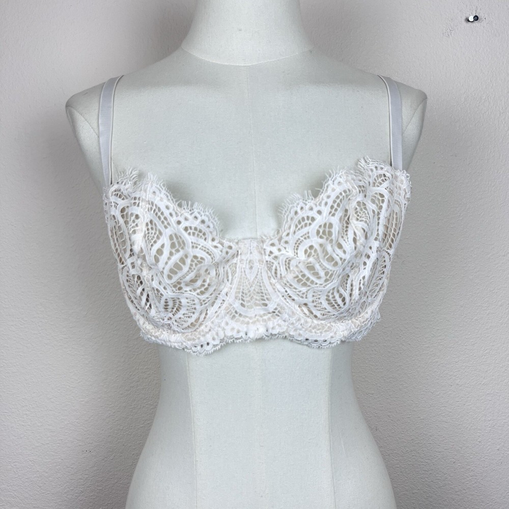Victorias Secret Bra Womens Thirty Six D Underwire Soft Cup Neutral Sexy Ivory