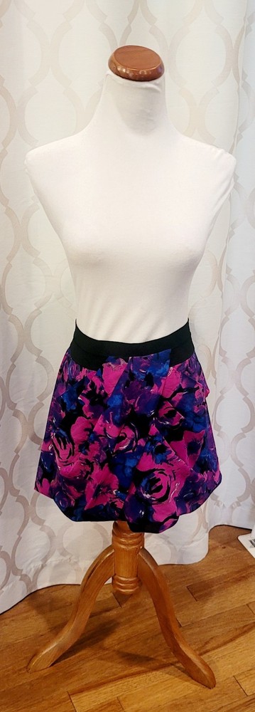 Armani Exchange A/X Floral Print Mini Skirt Size 8 Women's Fashion