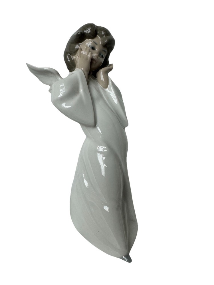 Lladro Retired Mime Angel Figurine 4959 Daisa 1977