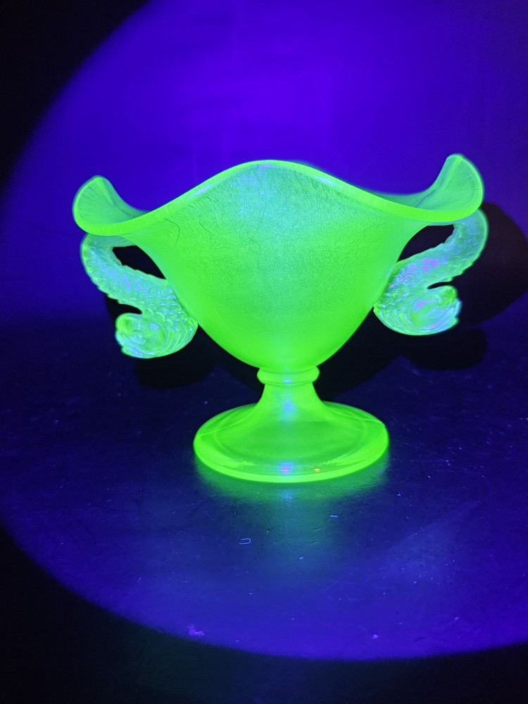 Fenton Topaz Stretch Dolphin Handled Compote Urainium Vintage Bowl