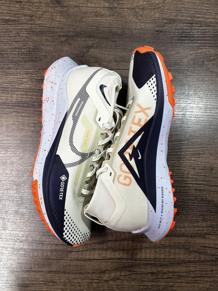 Nike React Pegasus Trail 4 GTX Total Orange DJ7926-004 Men's Size 7.5