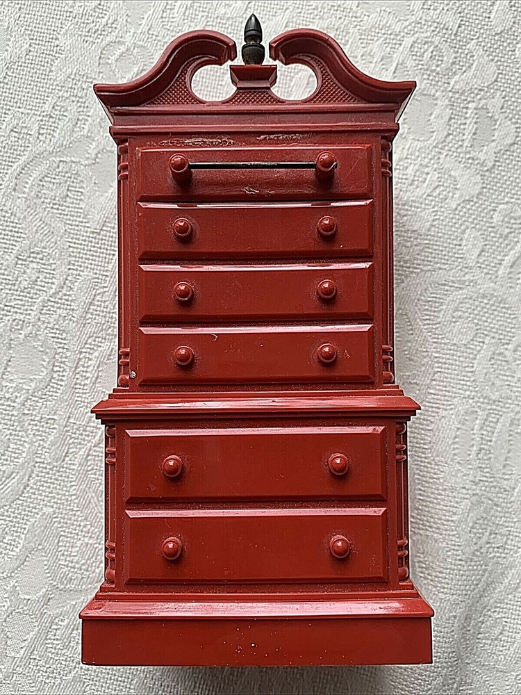 BANCO DE MONEDAS SECRETO OCULTO VINTAGE Queen Anne PLÁSTICO Rojo con Llave