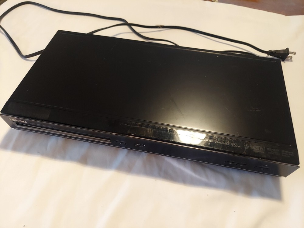 Toshiba Blu-Ray Player- Model BDX2700KU - DOESNT OPEN - No Remote