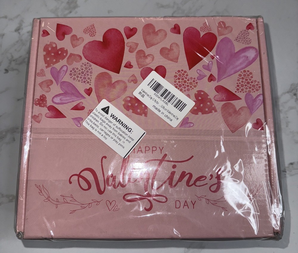 Valentines Day Gift Box-image