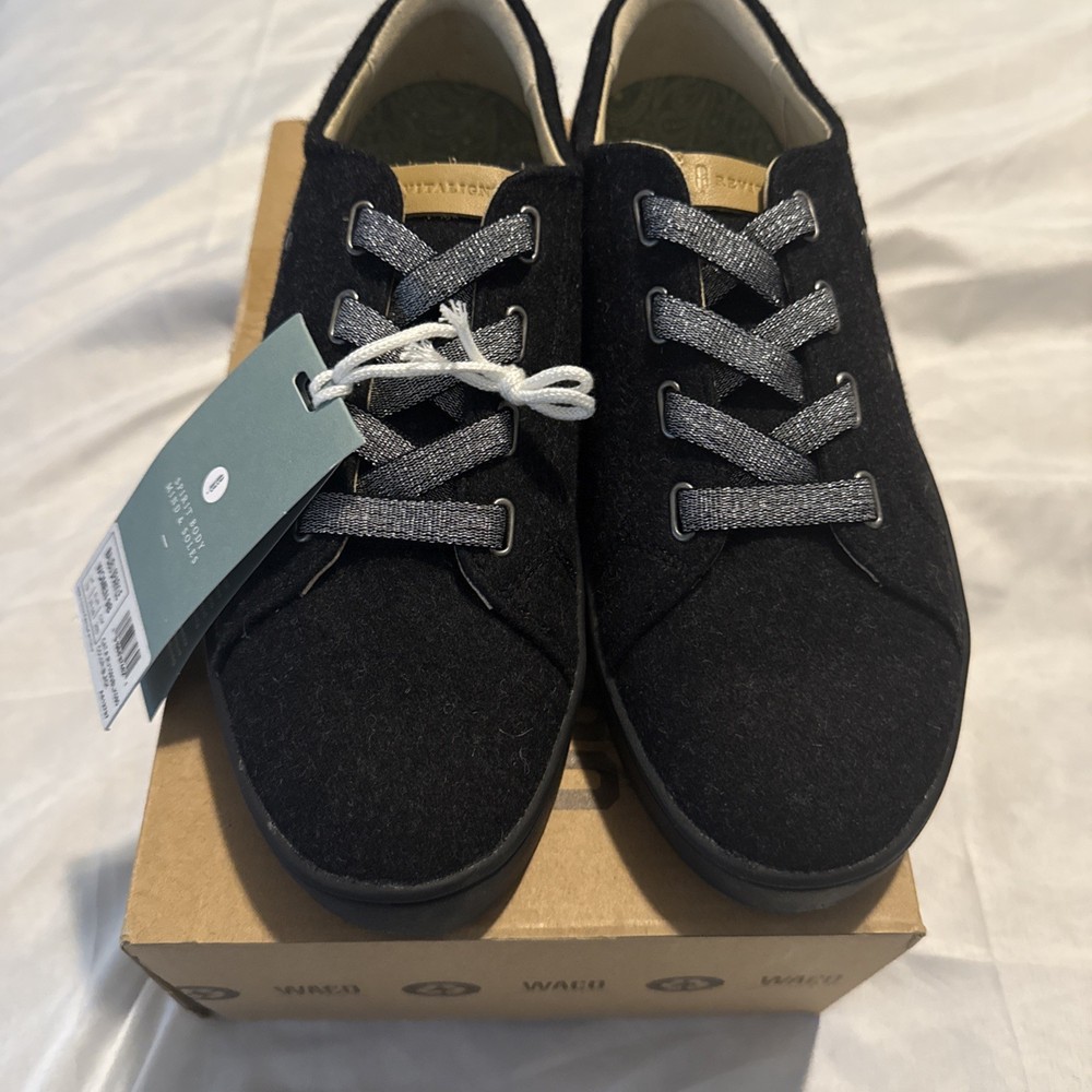 Revitalign Orthotic Malibu Sparkle Sneakers Shoes Women's size 9B Peacoat New