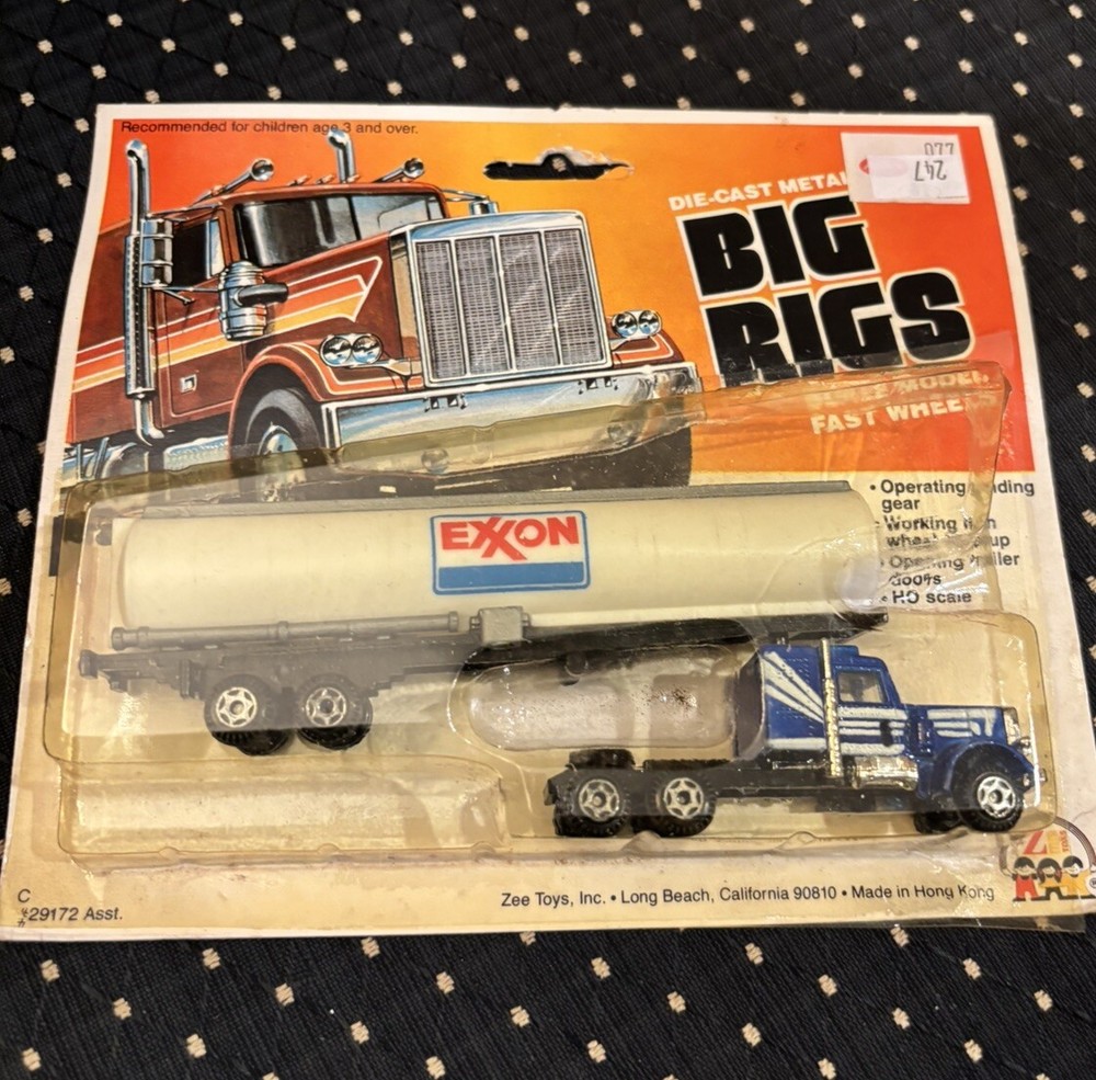 Vtg 1981 Zee Big Rigs Mack Exxon Tanker Semi Truck and Trailer Die Cast HO Scale