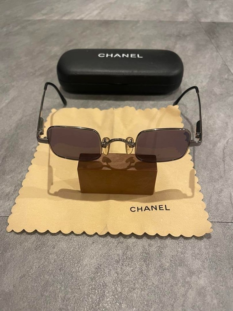 Chanel Vintage Sunglasses 09815 45002 Made in Italy no scratches