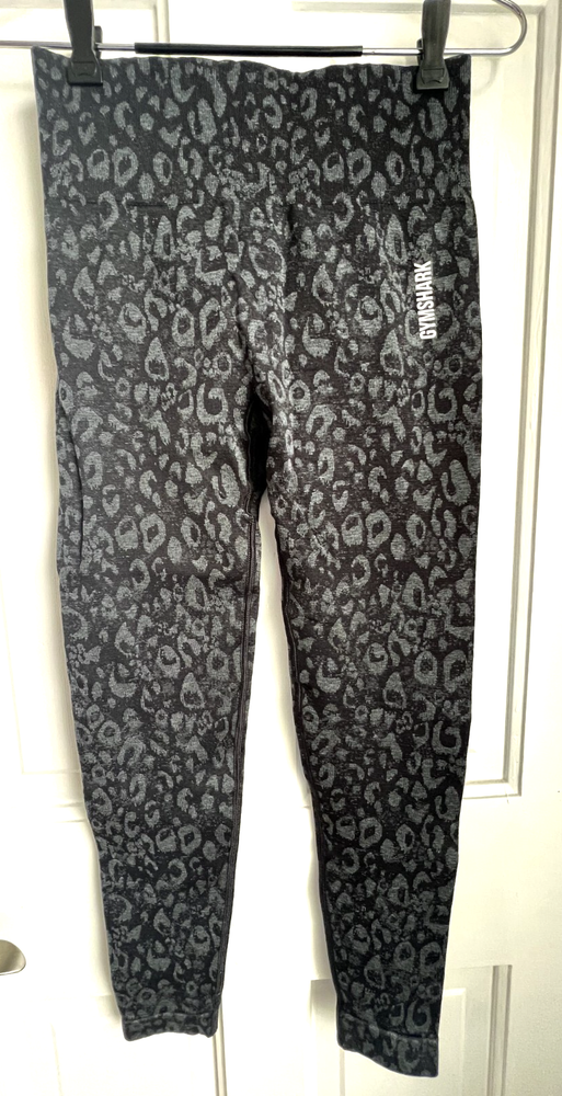 Gymshark Charcoal Leggings for Women Size Medium High-Performance Workout Wear