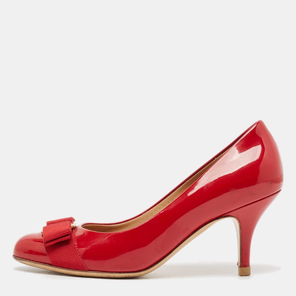 Salvatore Ferragamo Red Patent Leather Vara Bow Pumps Size 35 EU