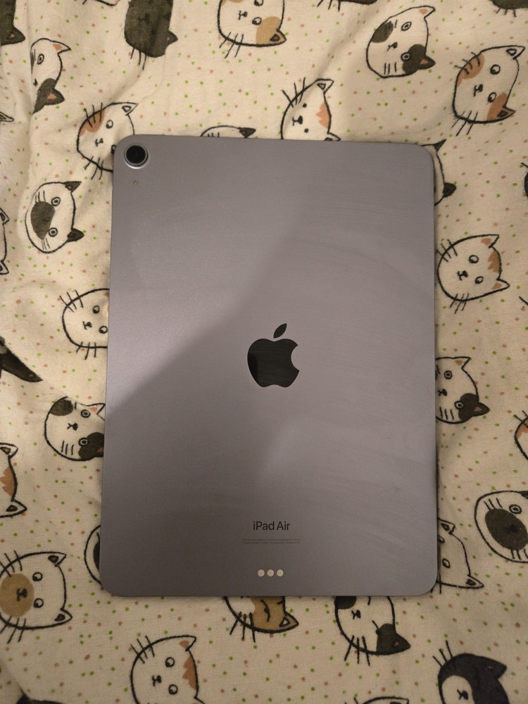 Apple iPad Air (5th Generation) A2588 64 GB, Wi-Fi, 10.9 in - Purple