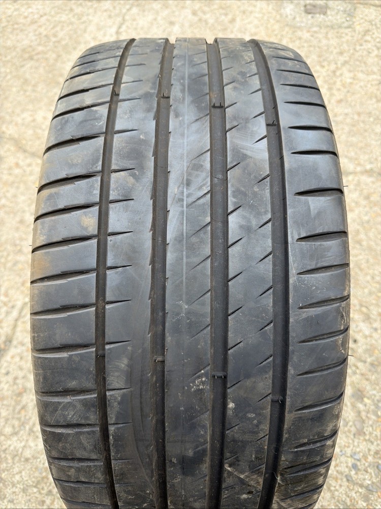 285 40 20 Michelin Pilot Sport 4 108y 6.7mm Tread X 1 Dot-2022