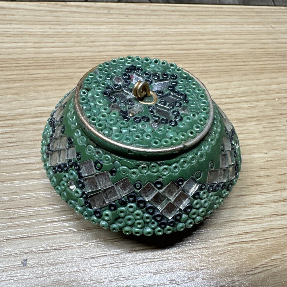 VTG Jewelry Trinket Box Round Beaded Covered India Inlaid seed beads and mirrors
