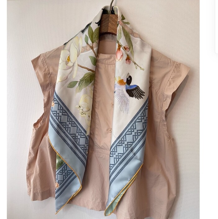 New Spring Boutique Double-Sided Mulberry Silk Scarf 35
