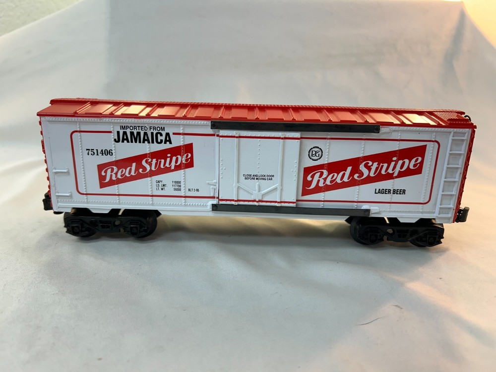 K-Line Labatt's USA Inc. K-751406 O Scale LE Red Stripe Reefer #751406