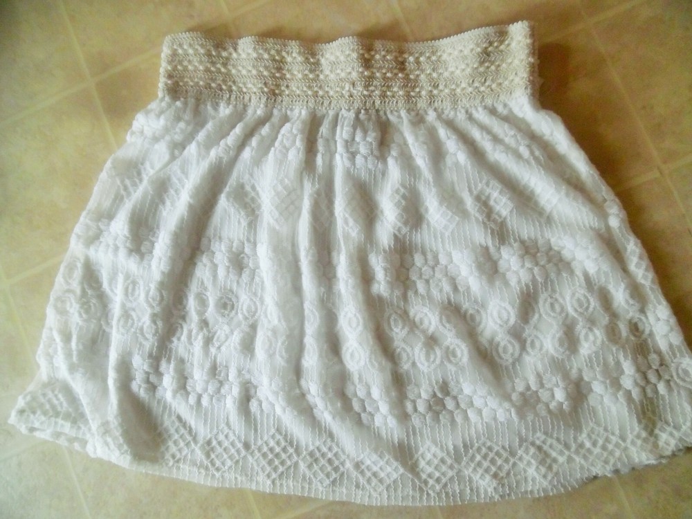 JOE B by Joe Benbassat ivory mesh overlay skirt size L new with tags