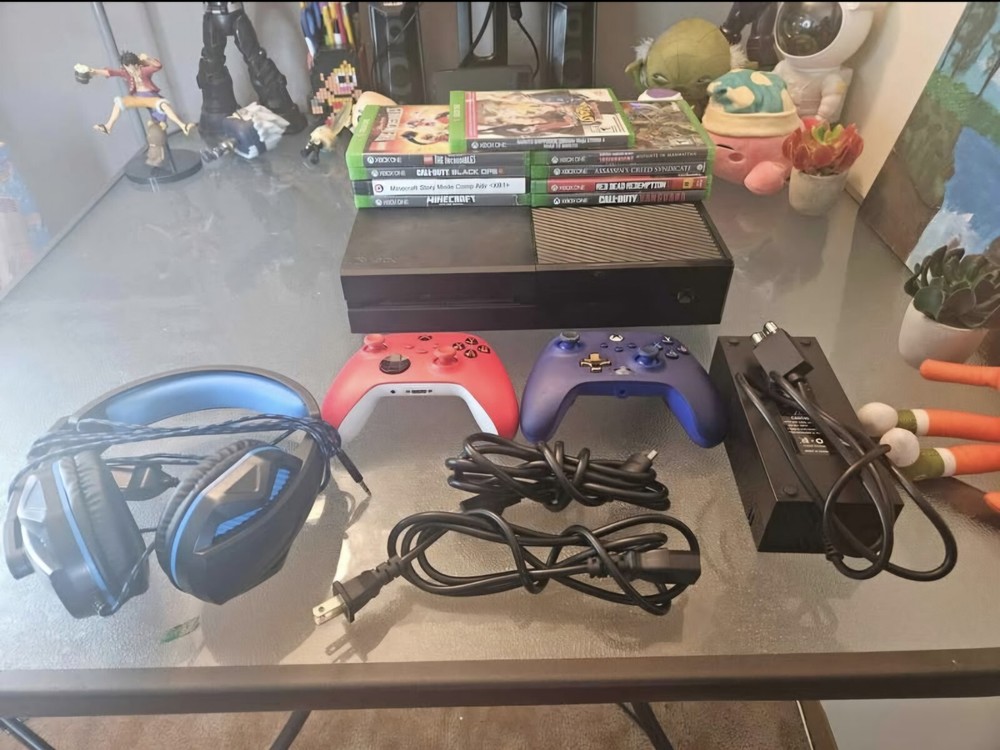 Microsoft Xbox One 365GB Black Console With 2 Controllers Headset And 9 Games