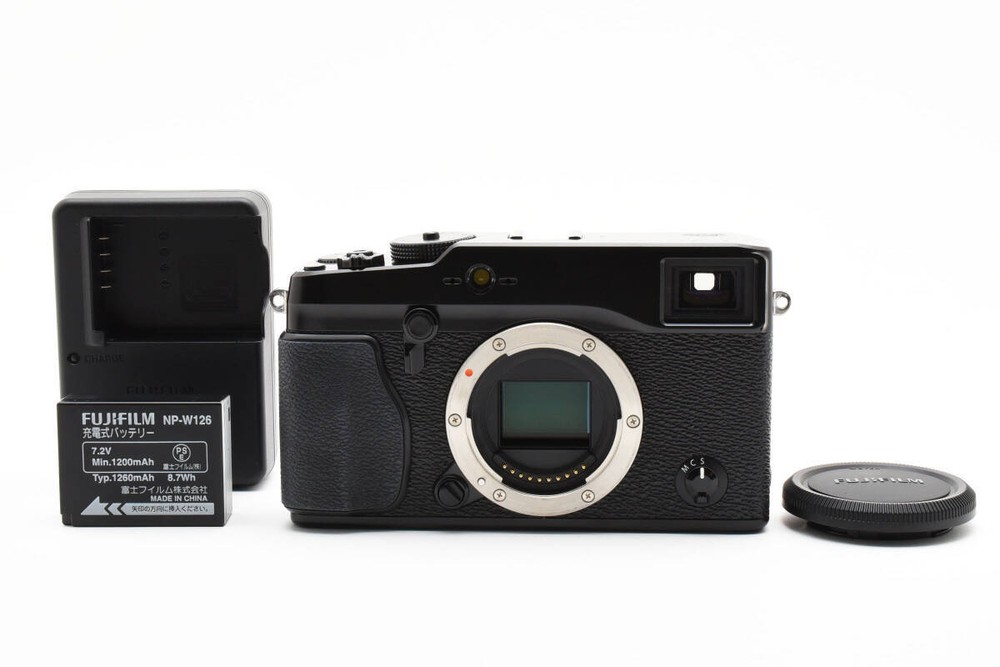 Near MINT Fujifilm X-Pro1 16MP Mirrorless Camera Body Black