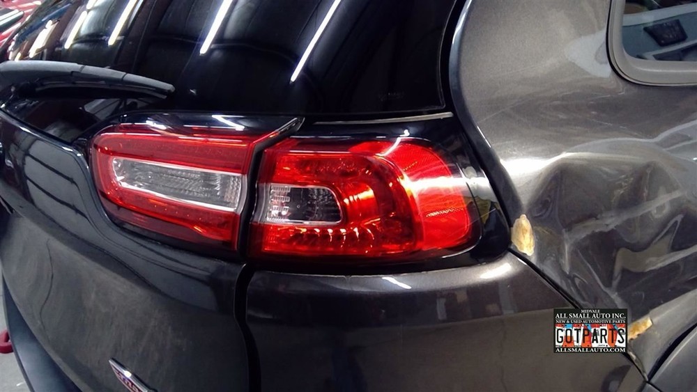 Passenger Tail Light Quarter Panel Mounted LED Fits 14-18 CHEROKEE 197544