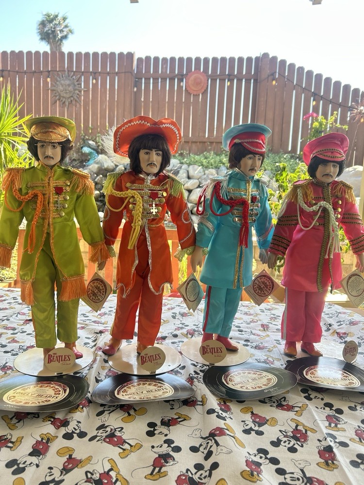 1987 Beatles Sgt Pepper Porcelain Dolls Vintage Set in Original Packaging Rare Collectible