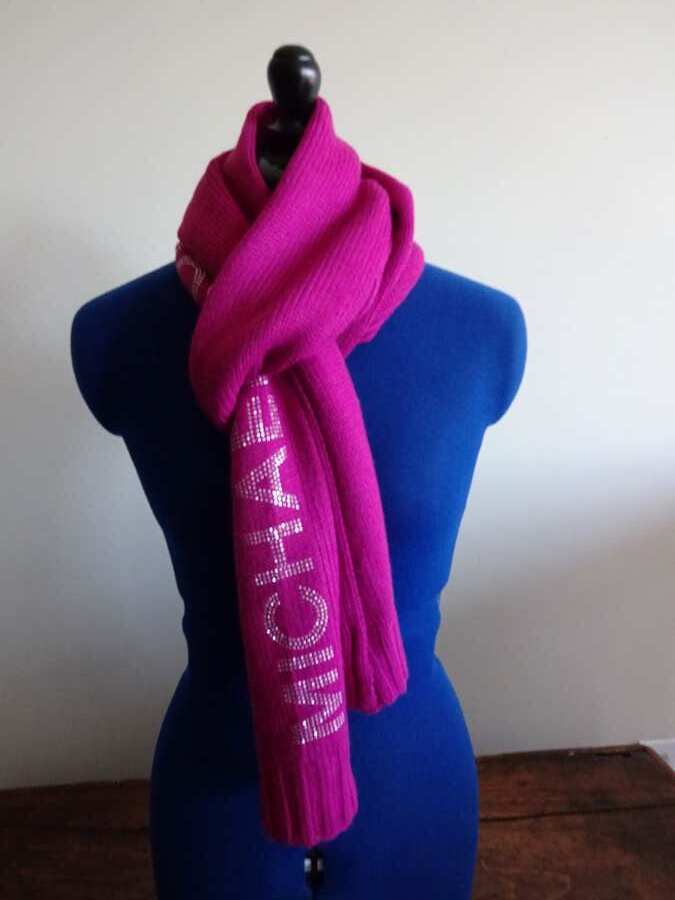 Michael Kors Signature Pink Silver Knit Womens Winter Scarf One Size