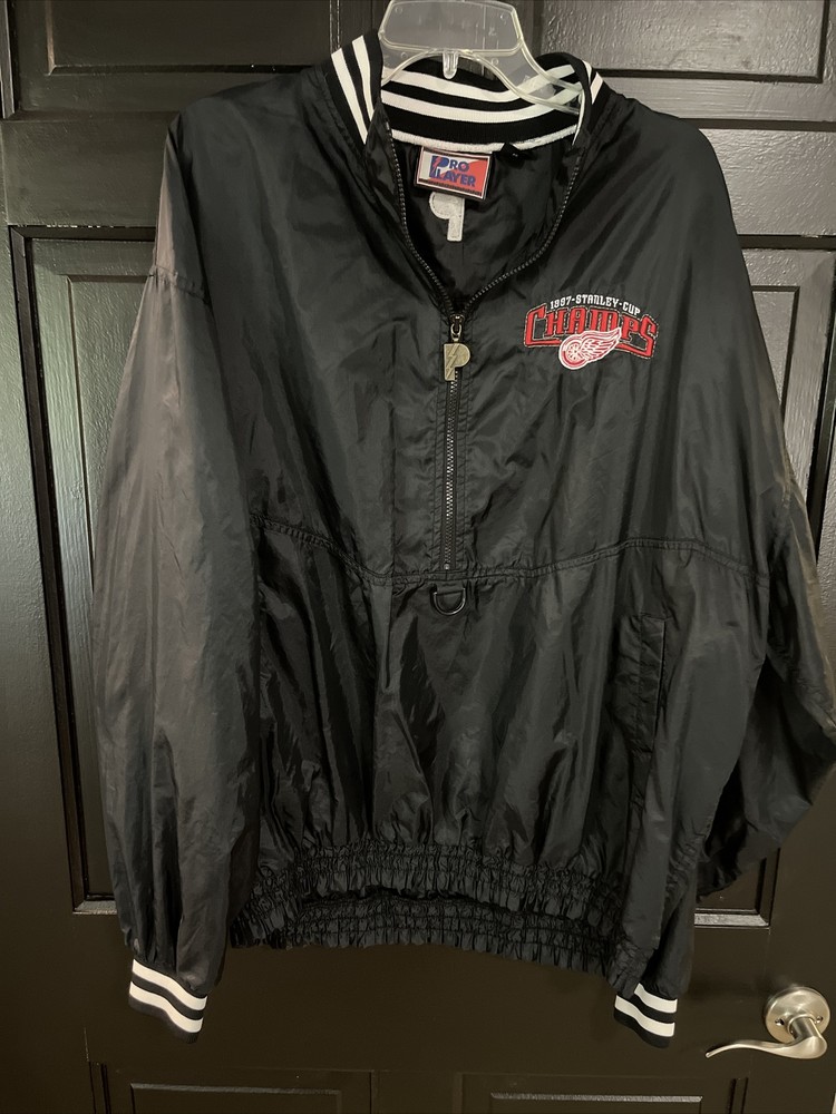 Pro Player Detroit Red Wings Men’s XL 1997 Stanley Cup Champions Wind Breaker