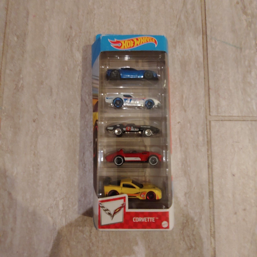 2020 Hot Wheels Corvette 5-Pack 1:64 Scale Diecast Cars GTN35