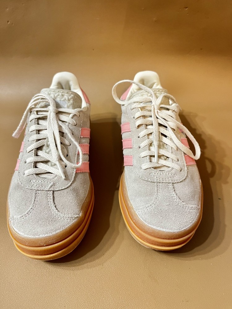 Adidas Gazelle Bold  Women’s kids  Size 3.6 Pink Sneakers