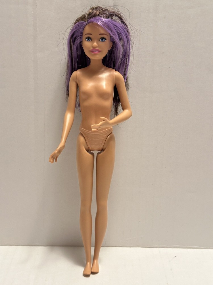 Barbie Skipper Doll 2016 Head 2010 Body Nude Purple