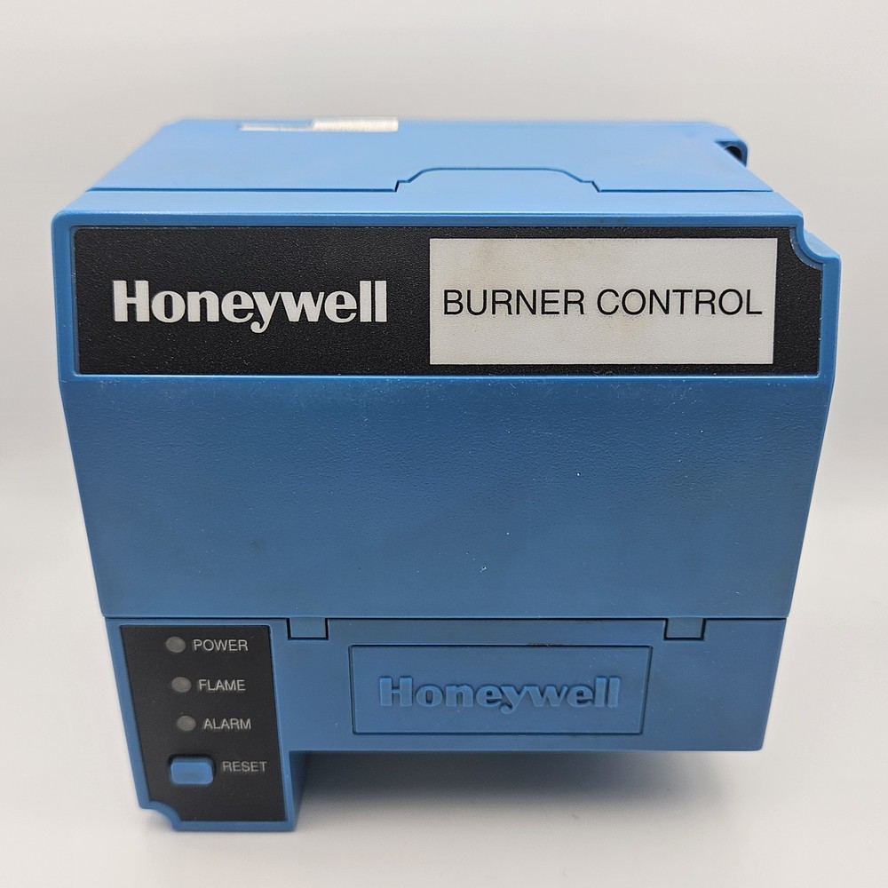 Honeywell RM7823A1016 Industrial Burner Control System Module P/N: RM7823 A 1016