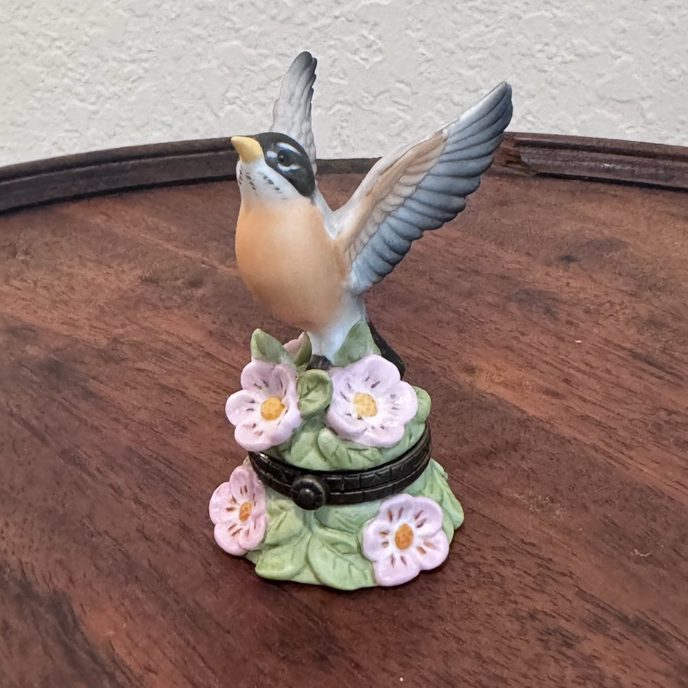 VTG Limited Edition Porcelain American Robin Floral Trinket Box 3 Inch Collectible Figurine