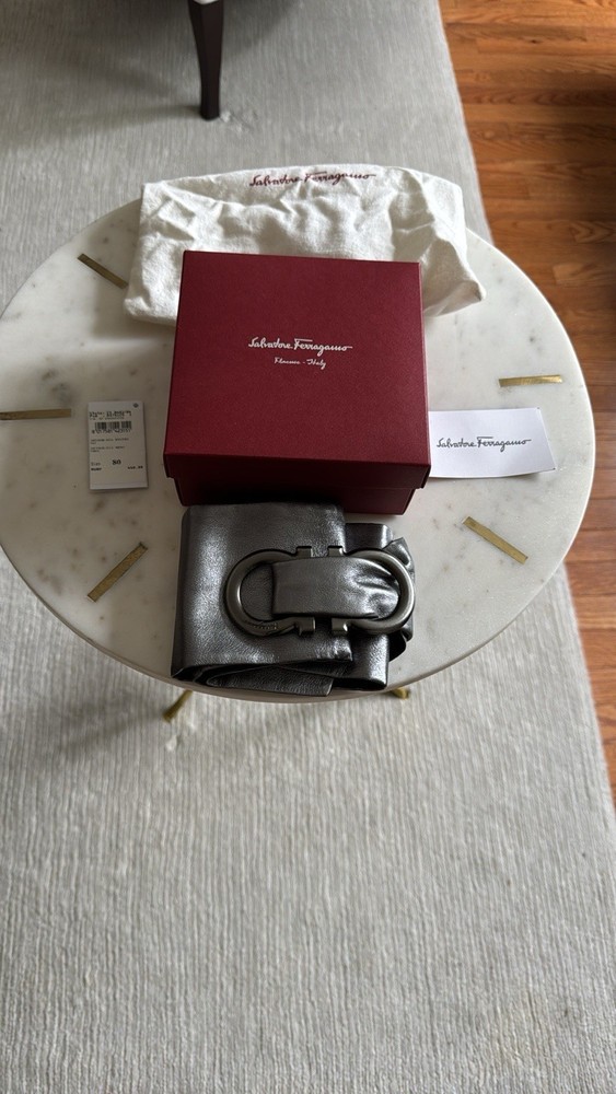 Salvatore Ferragamo Womens Leather Belt Size 80 Black Stylish