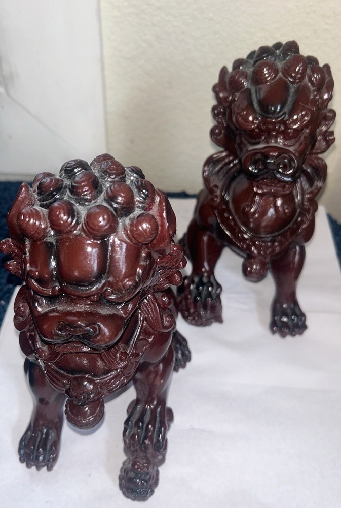 Pair of Traditional Chinese Foo Dogs/Guardian Lions Figurine, Cinnabar Resin 8 ‘