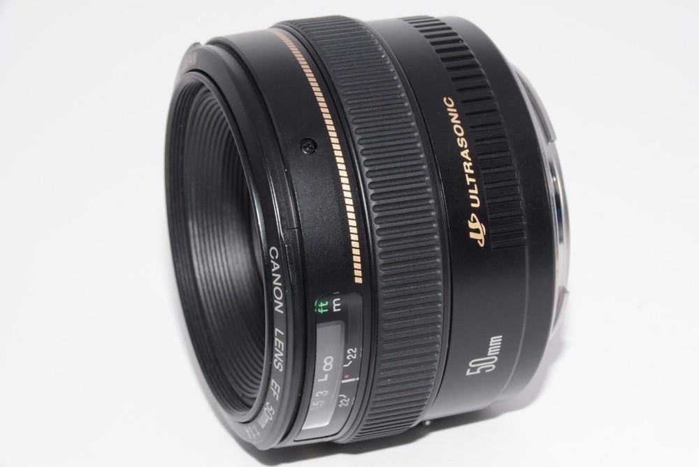 Canon 50mm F1.4 USM Fast Prime Lens Mint Condition Imported from Japan J7358