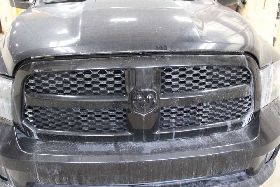 Grille 68197703AA Fits 13-24 Ram 1500 2926738