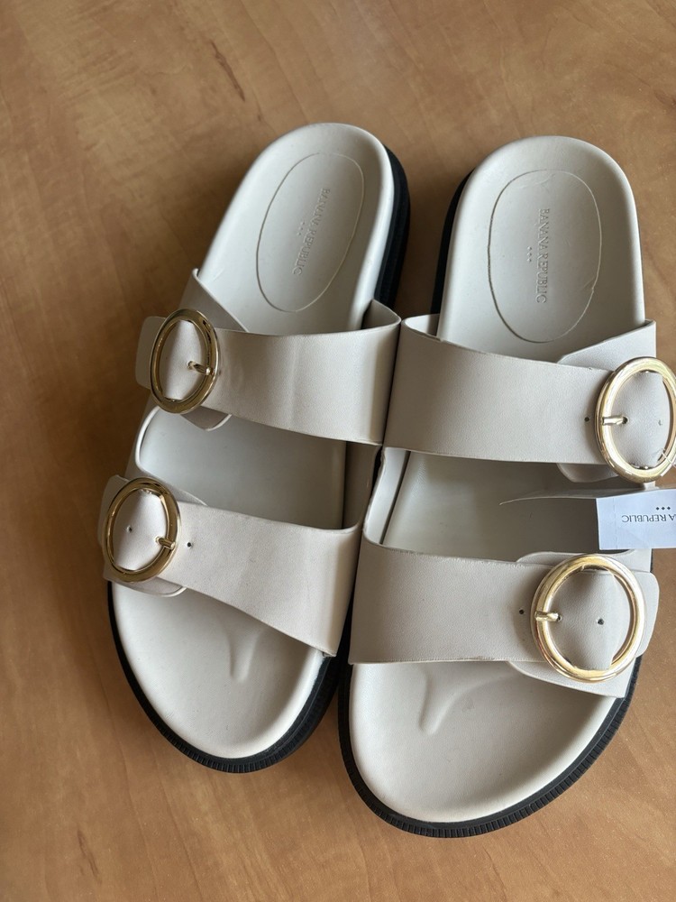 NWT Banana Republic Slide Sandals Sz10 Never Worn ! Ivory - Great For Summer