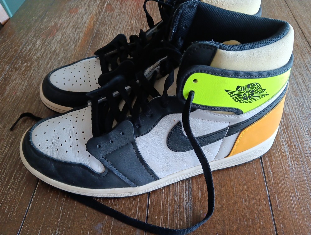 Size 12 - Jordan 1 Retro High OG Volt