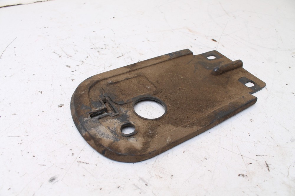 1972 Yamaha U7E V70 75 Scooter Oil Tank Top Bridge Plate OEM 296-21243-01-76