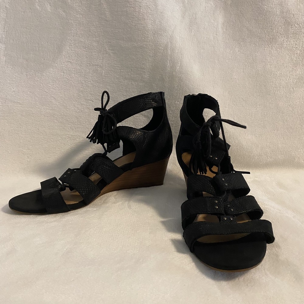 Women UGG Yasmin Snake Embossed Leather Gladiator Lace Up Stacked Wedges Black 9
