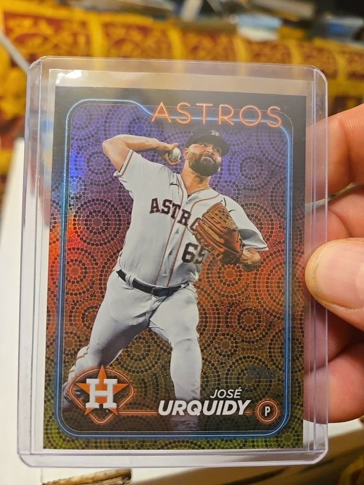 2024 Topps Series 2 Beach Umbrella Jose Urquidy Houston Astros Card