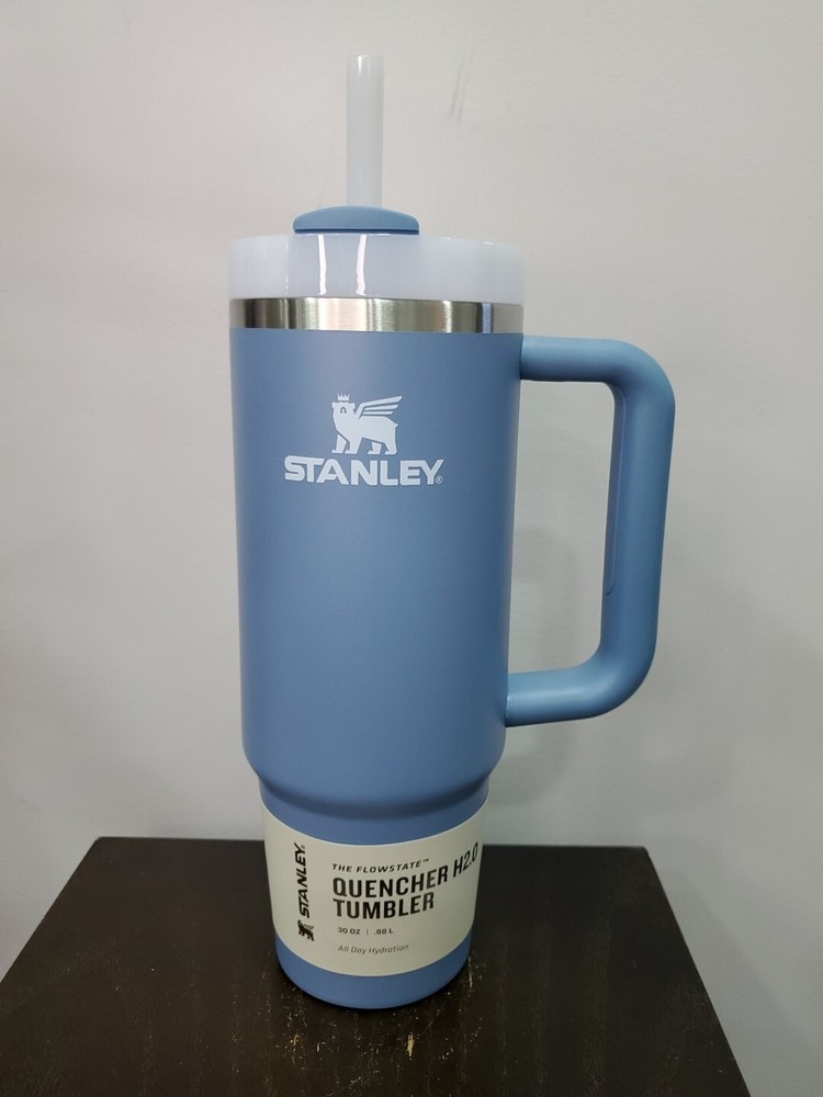 Stanley FlowState Quencher H2.0 Tumbler / 30oz / Color: Indigo