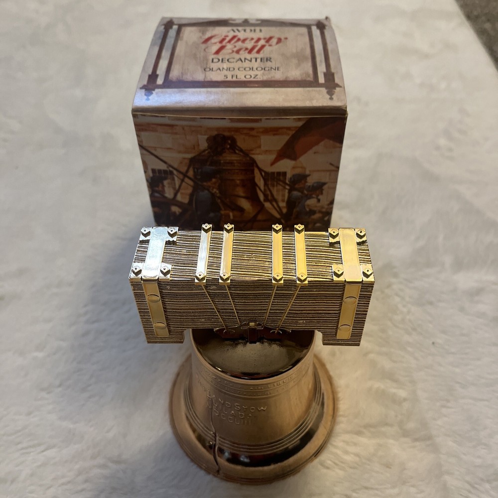 Avon Liberty Bell Decanter Oland After Shave 5 oz Full Original Box 1971 NOS